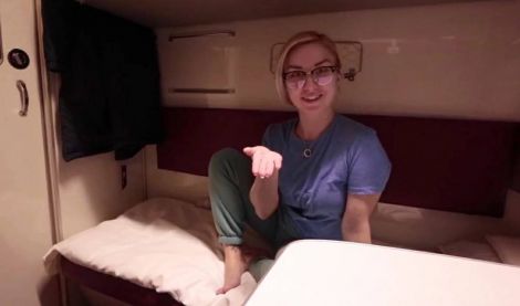 Москва — Питер, вагон любви: когда купе превращается в спальню!