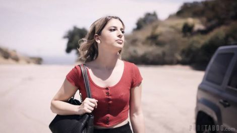 Пыльная дорога, поломка и жаркий секс в машине — помощь с удовольствием