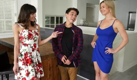 Молодой пасынок ебет одну и вторую мачеху, которые сгорают желанием заняться сексом